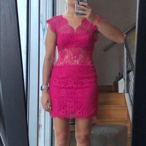 BCBGMaxAzria size 6 pink lace dress